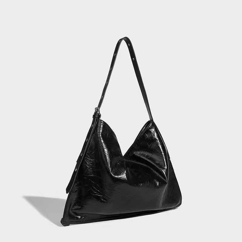 Disha Shoulder Bag - Black